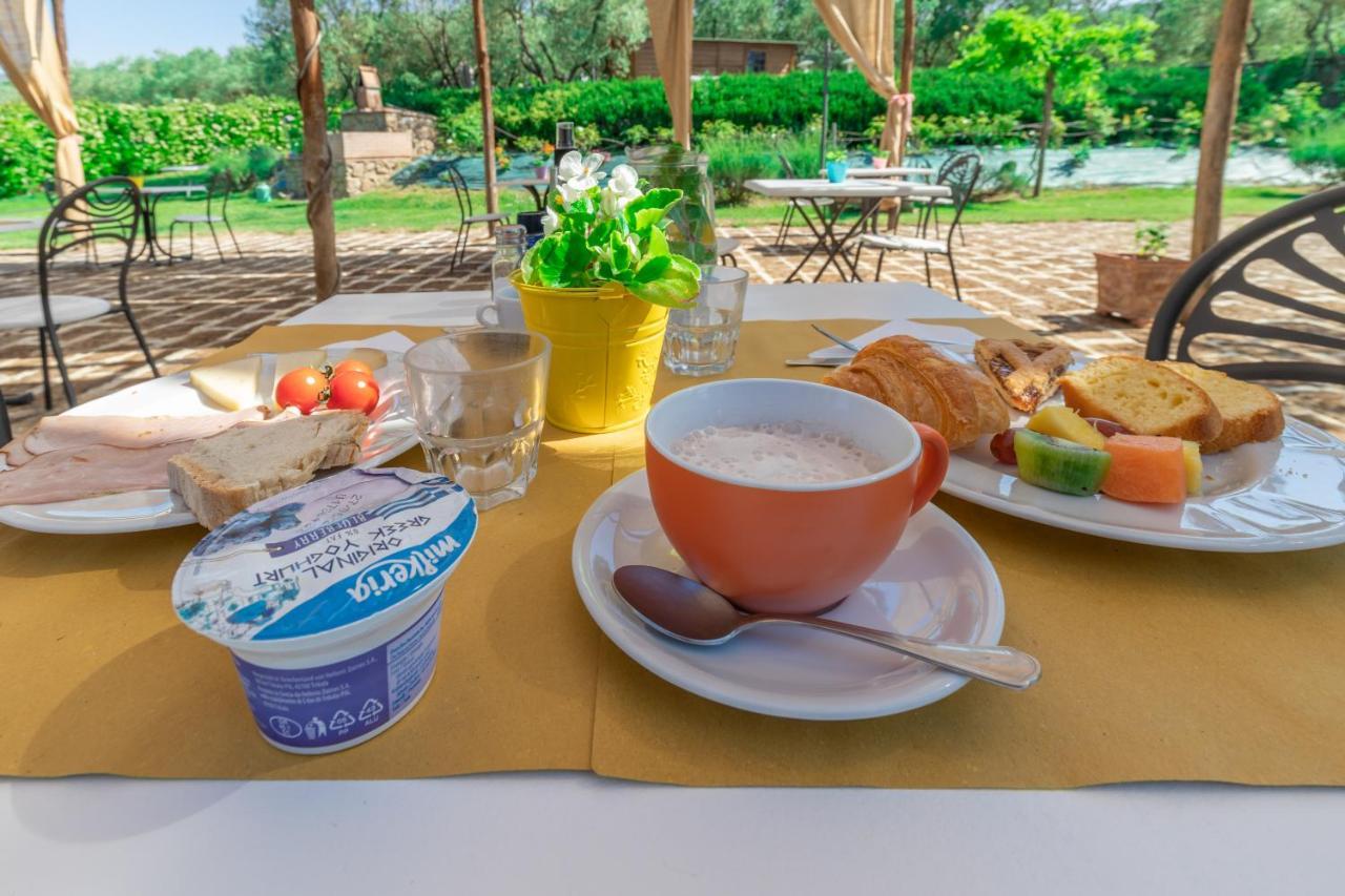 La Casa Medioevale Bed & Breakfast Lamporecchio Bagian luar foto