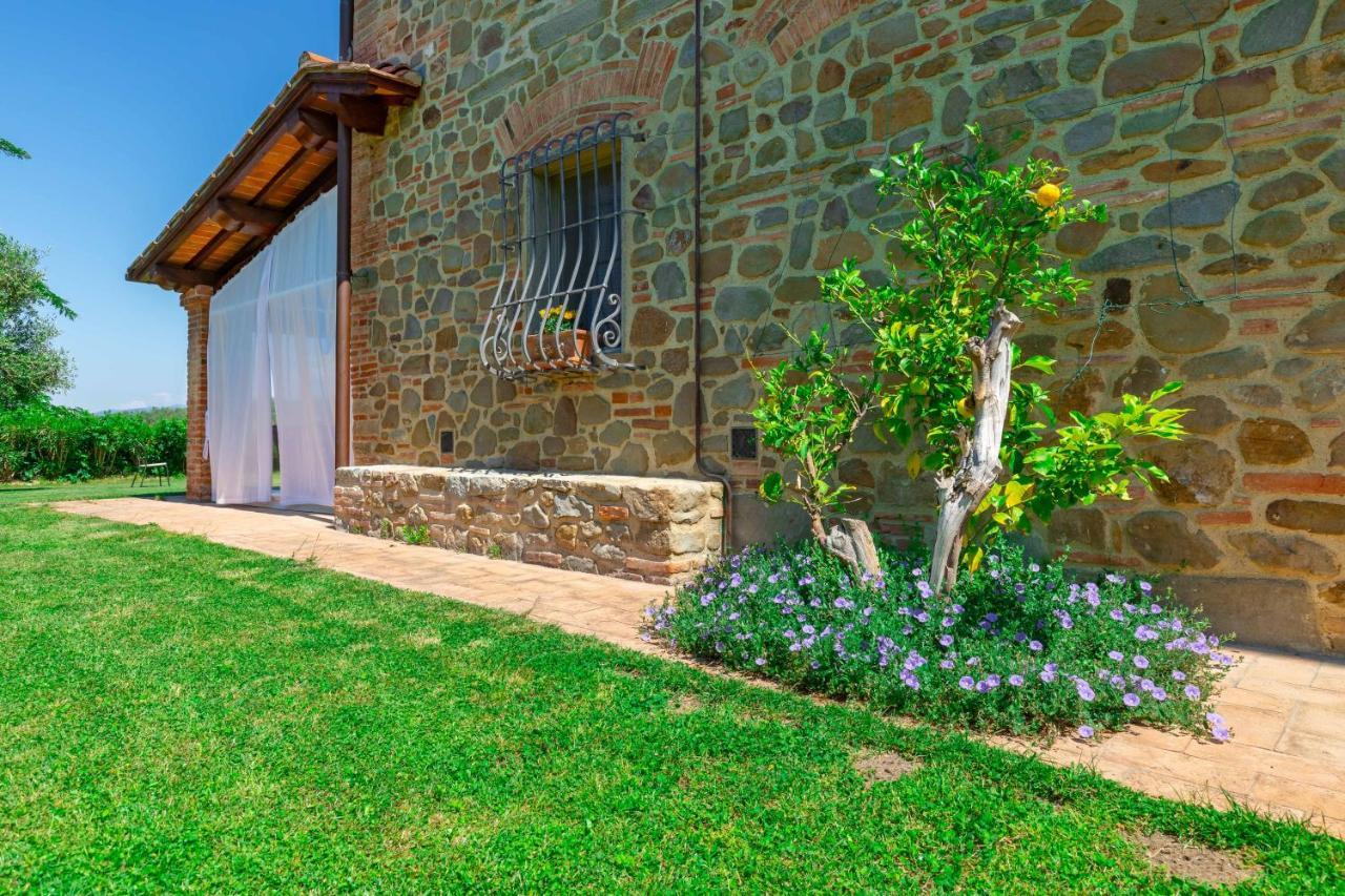 La Casa Medioevale Bed & Breakfast Lamporecchio Bagian luar foto