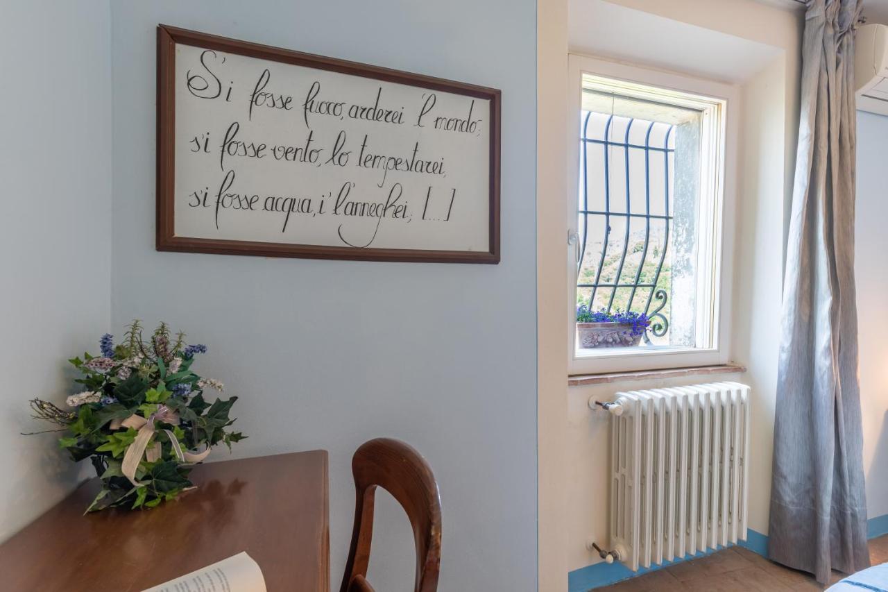 La Casa Medioevale Bed & Breakfast Lamporecchio Bagian luar foto