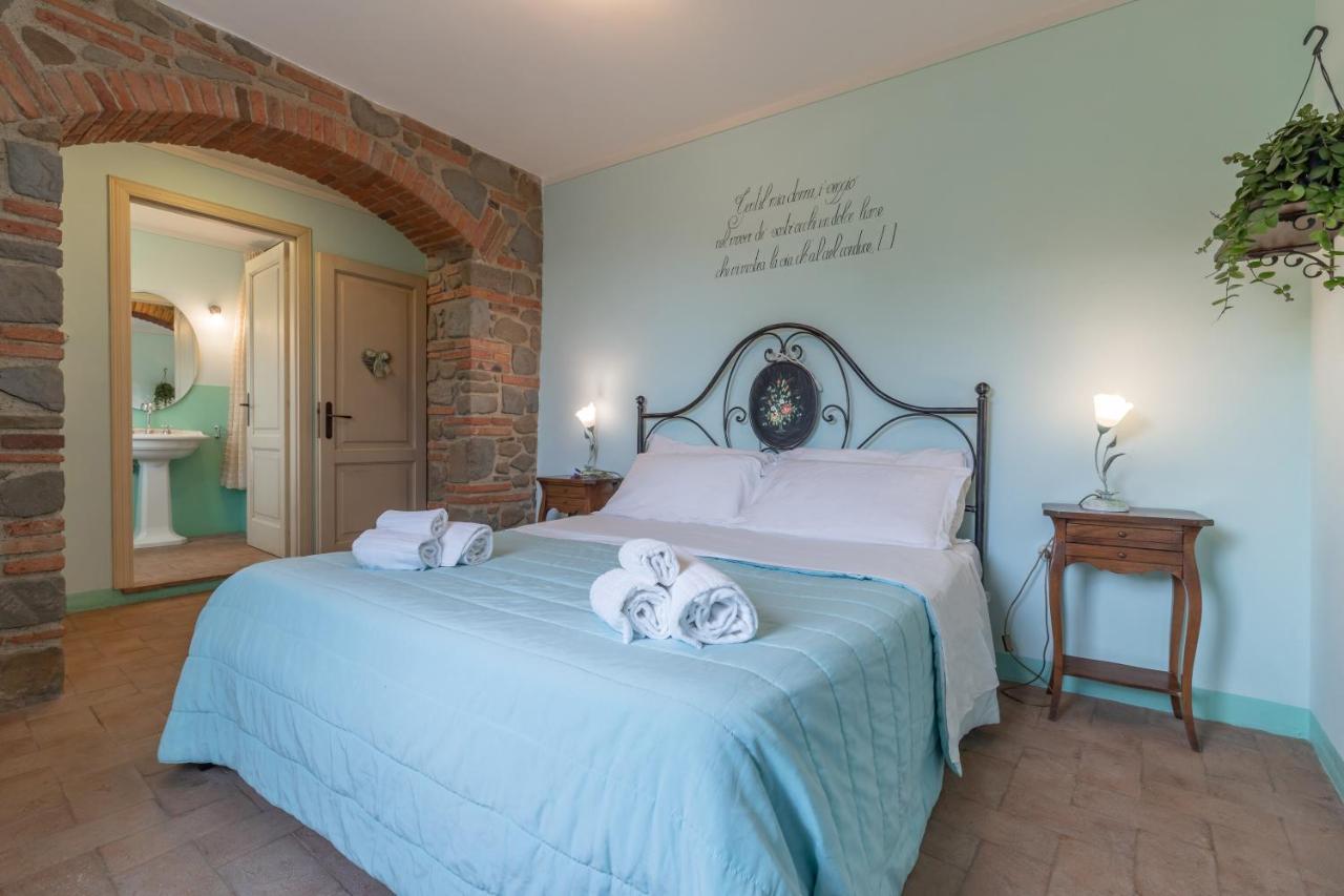 La Casa Medioevale Bed & Breakfast Lamporecchio Bagian luar foto