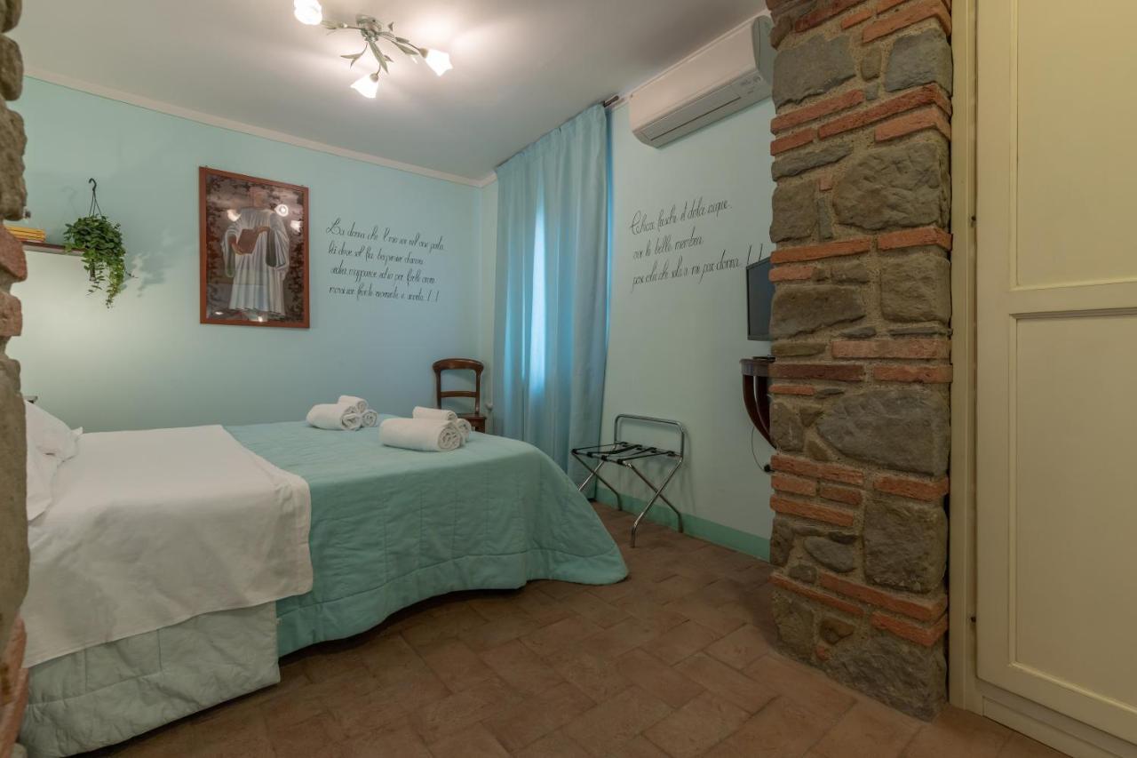 La Casa Medioevale Bed & Breakfast Lamporecchio Bagian luar foto