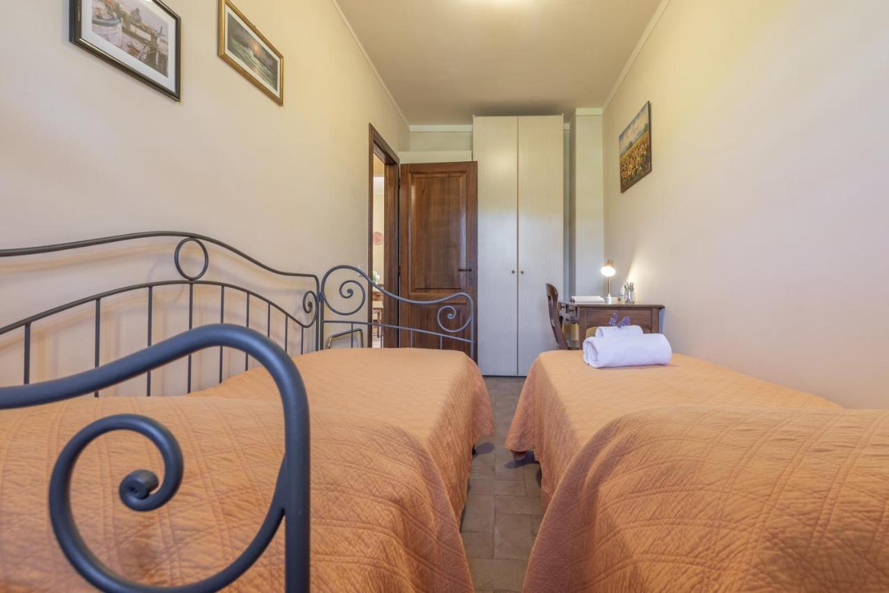 La Casa Medioevale Bed & Breakfast Lamporecchio Bagian luar foto