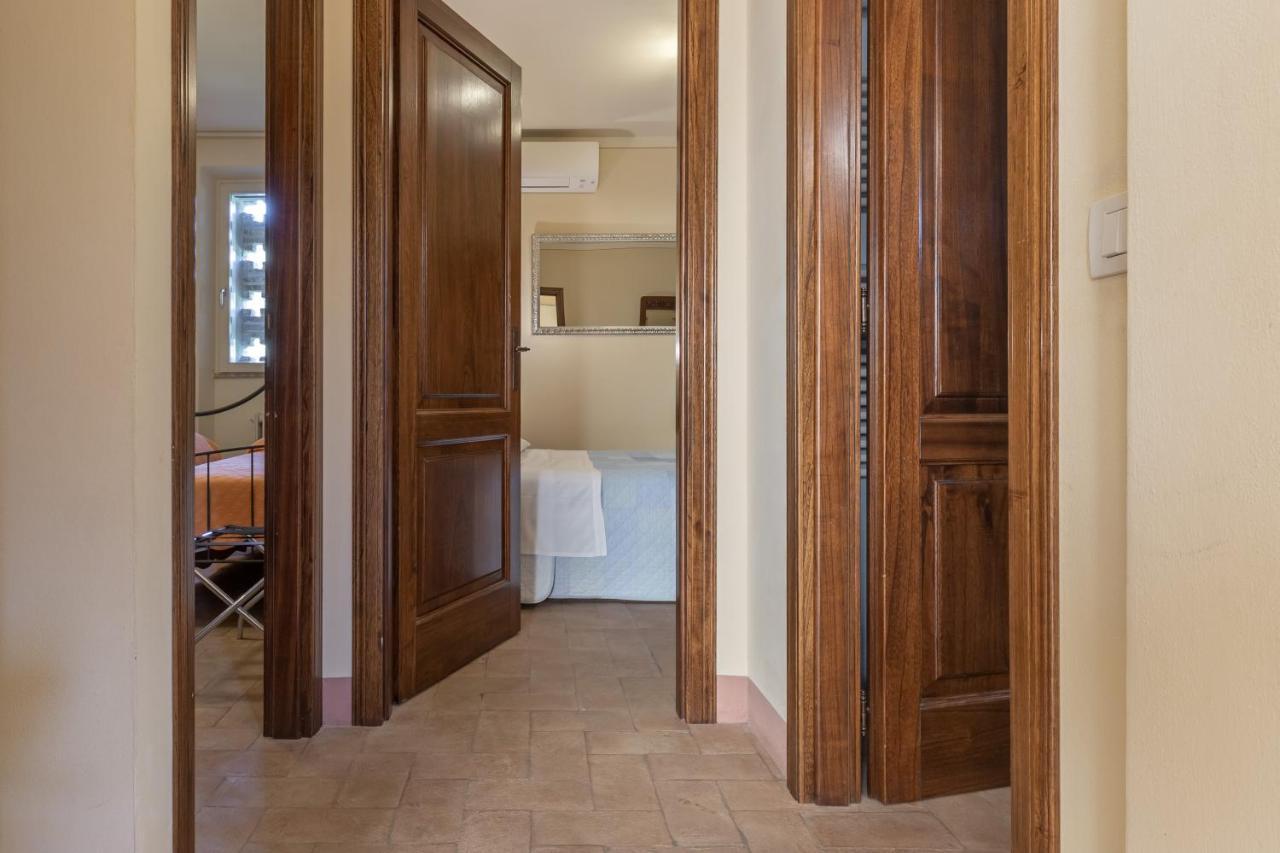 La Casa Medioevale Bed & Breakfast Lamporecchio Bagian luar foto
