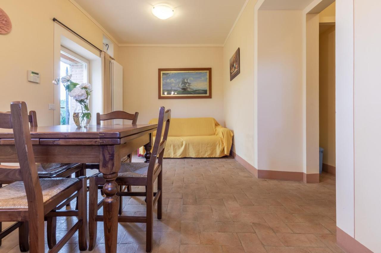 La Casa Medioevale Bed & Breakfast Lamporecchio Bagian luar foto
