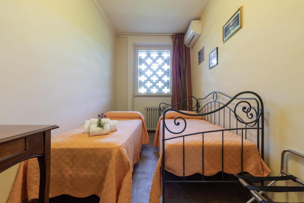 La Casa Medioevale Bed & Breakfast Lamporecchio Bagian luar foto