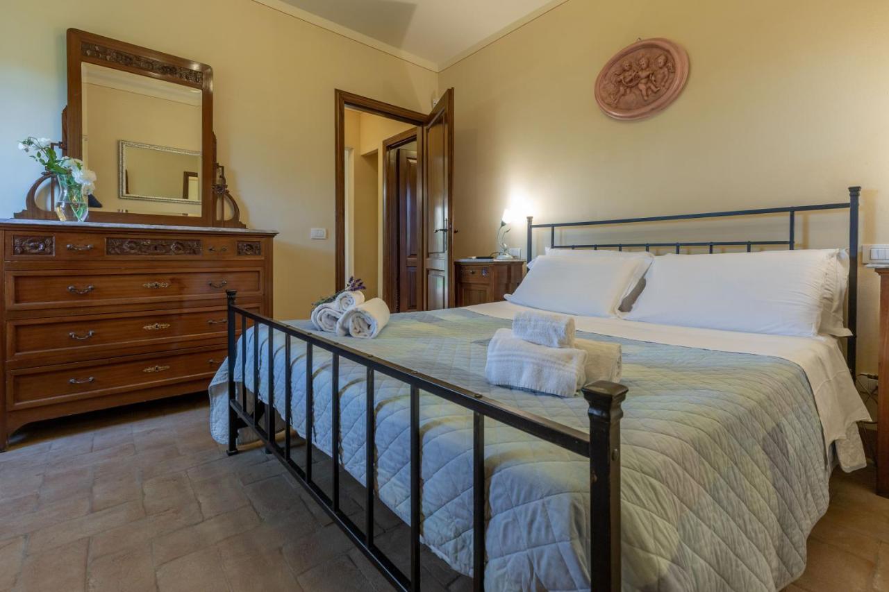 La Casa Medioevale Bed & Breakfast Lamporecchio Bagian luar foto
