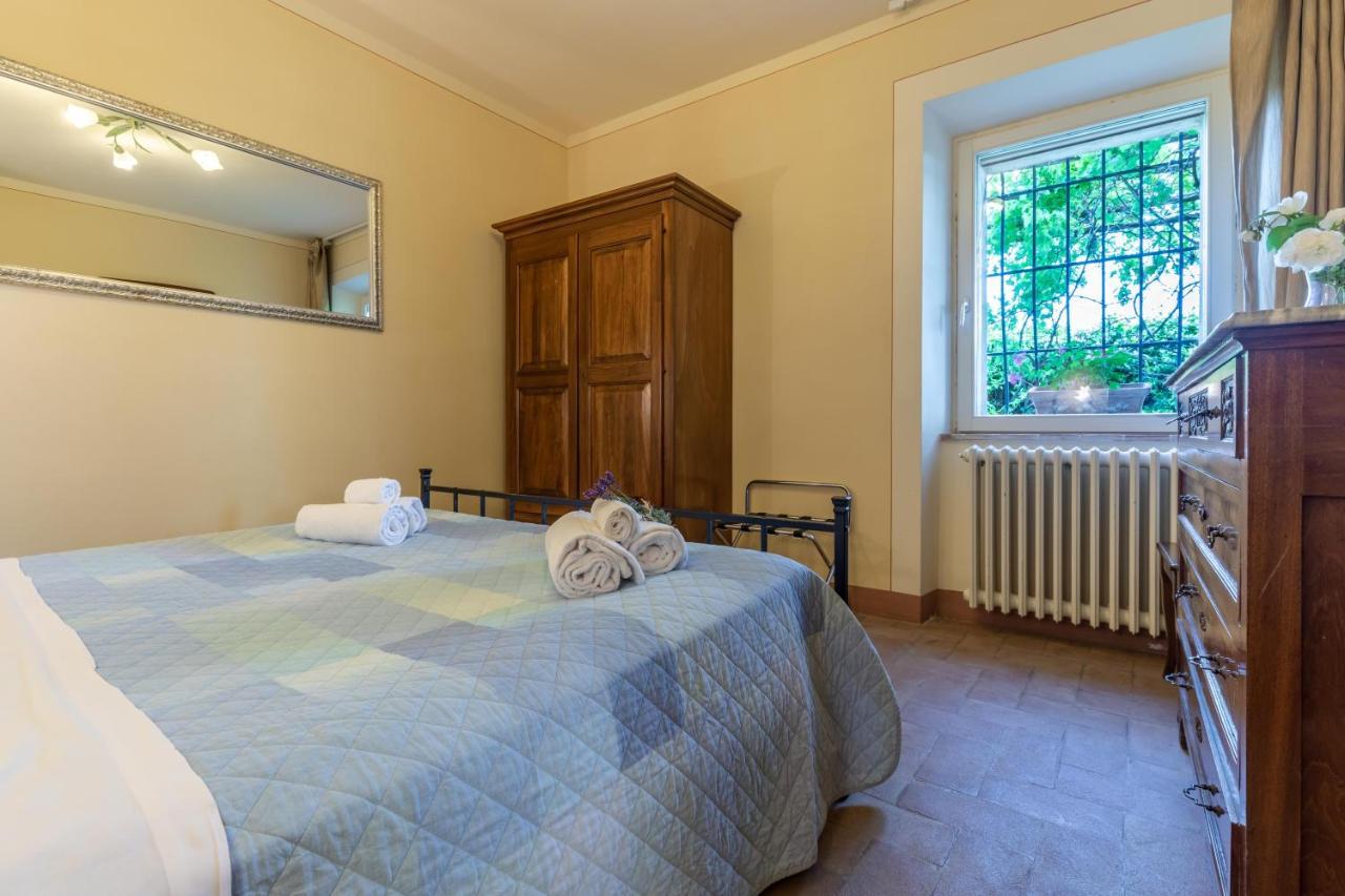La Casa Medioevale Bed & Breakfast Lamporecchio Bagian luar foto