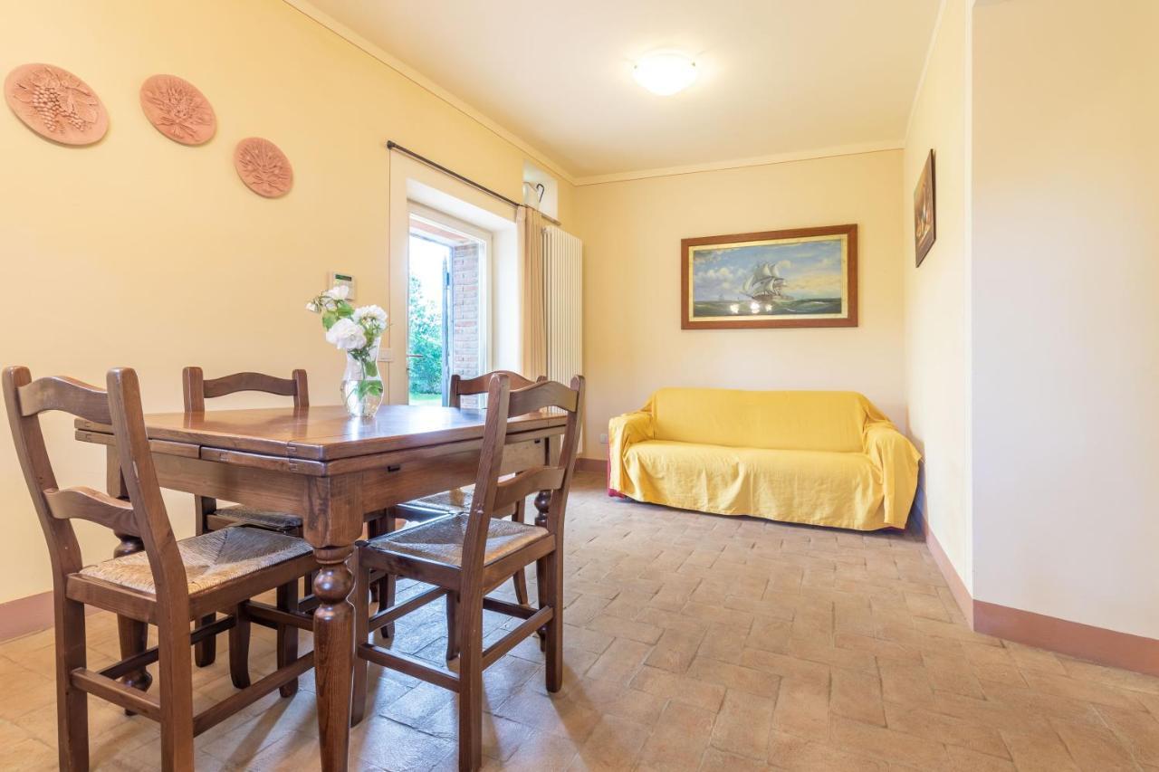 La Casa Medioevale Bed & Breakfast Lamporecchio Bagian luar foto